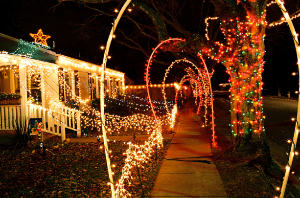 this image shows christmas light installation service in El Dorado Hills, CA