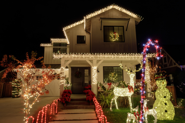 this image shows christmas light installation in El Dorado Hills, CA